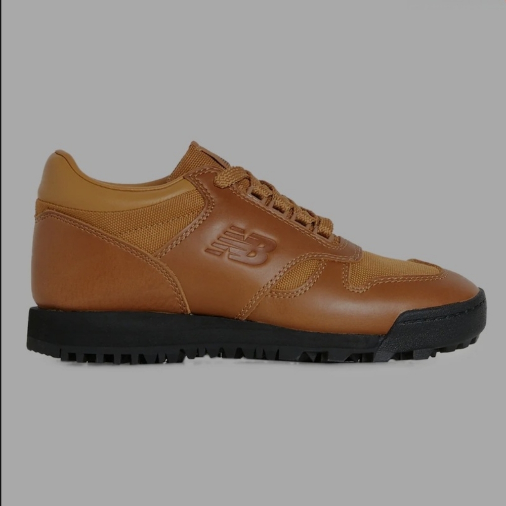 NEW BALANCE RAINIER LOW TAN